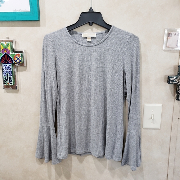 Michael Kors Not So Basic Long Sleeve Bell Sleeve Ribbed Top Blouse Shirt Size M - Picture 1 of 7